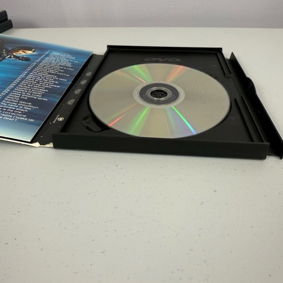 Matrix Trilogy DVD Set - Picture 6 of 16